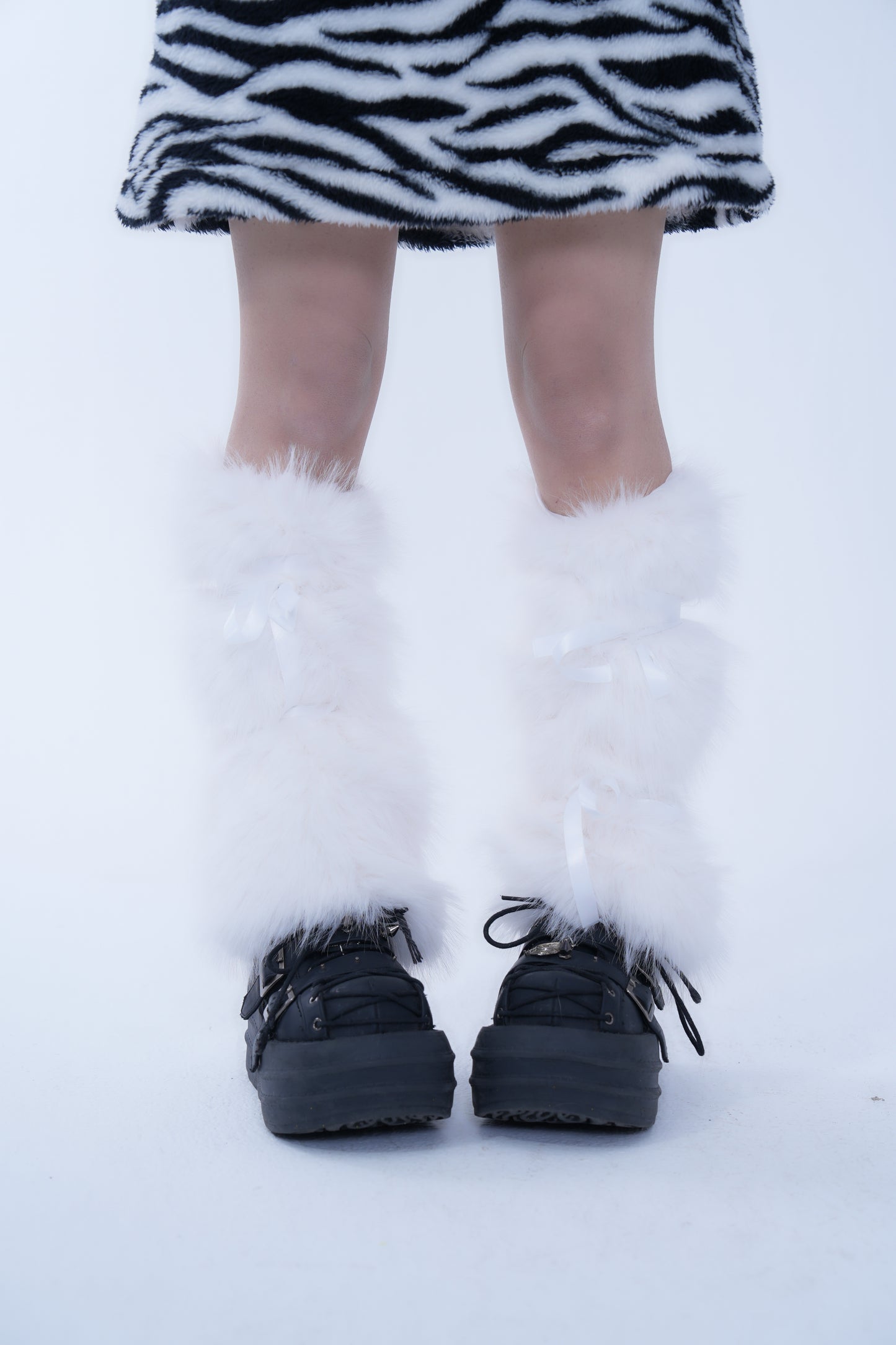 White Bow-Knot Faux Fur Leg Warmers