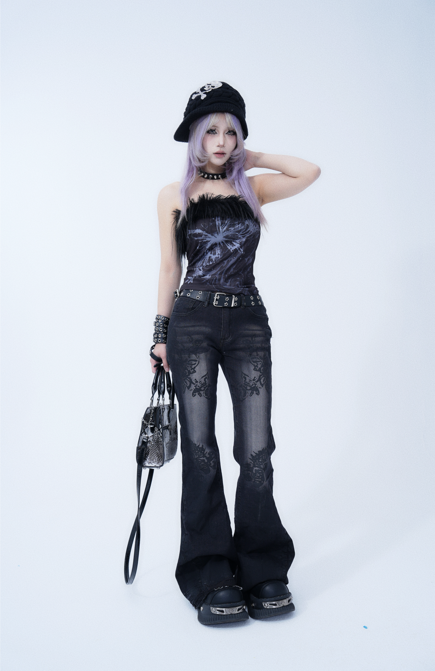 Low Waist Embroidered Bell-bottom Jeans