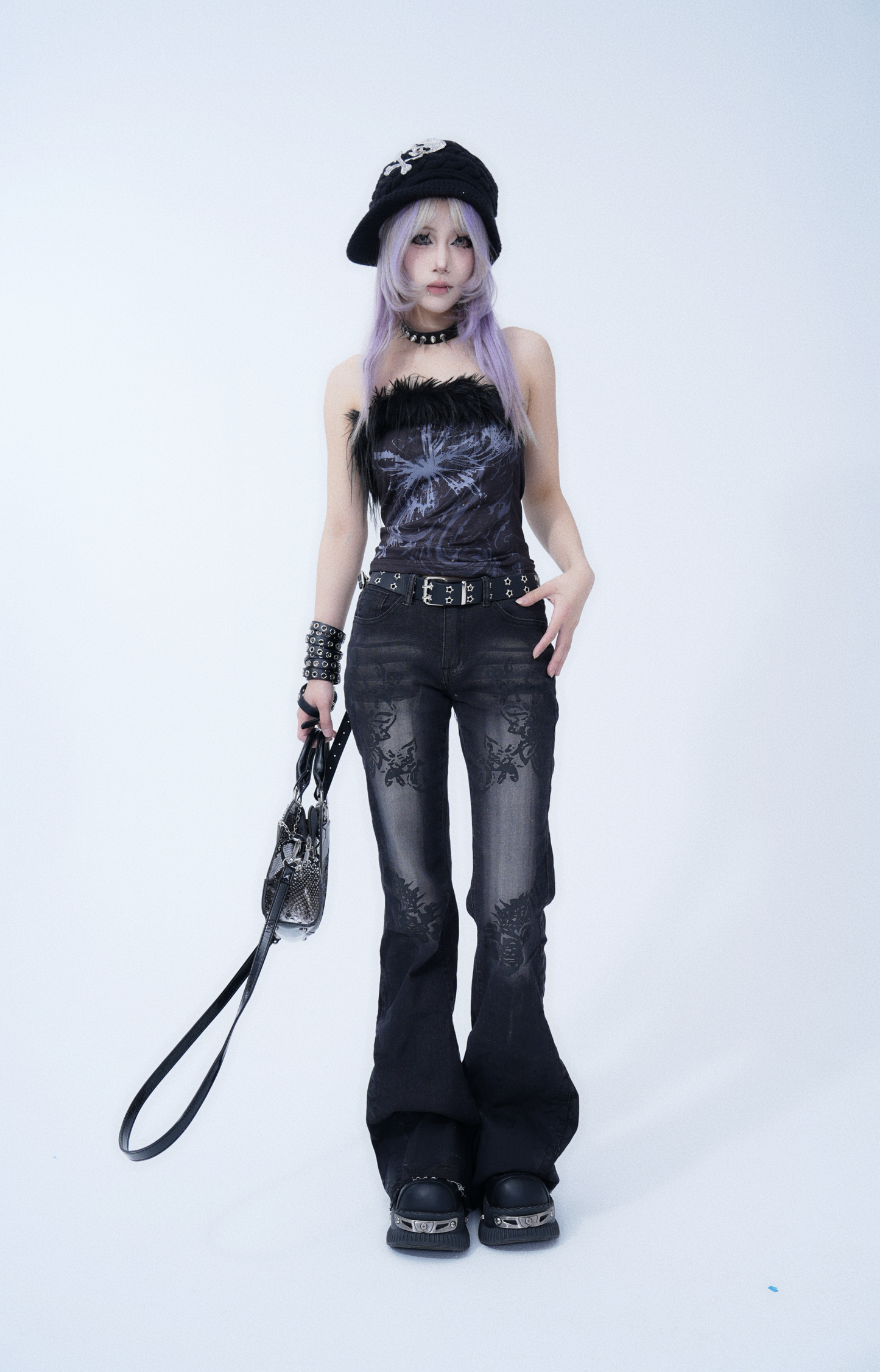 Low Waist Embroidered Bell-bottom Jeans