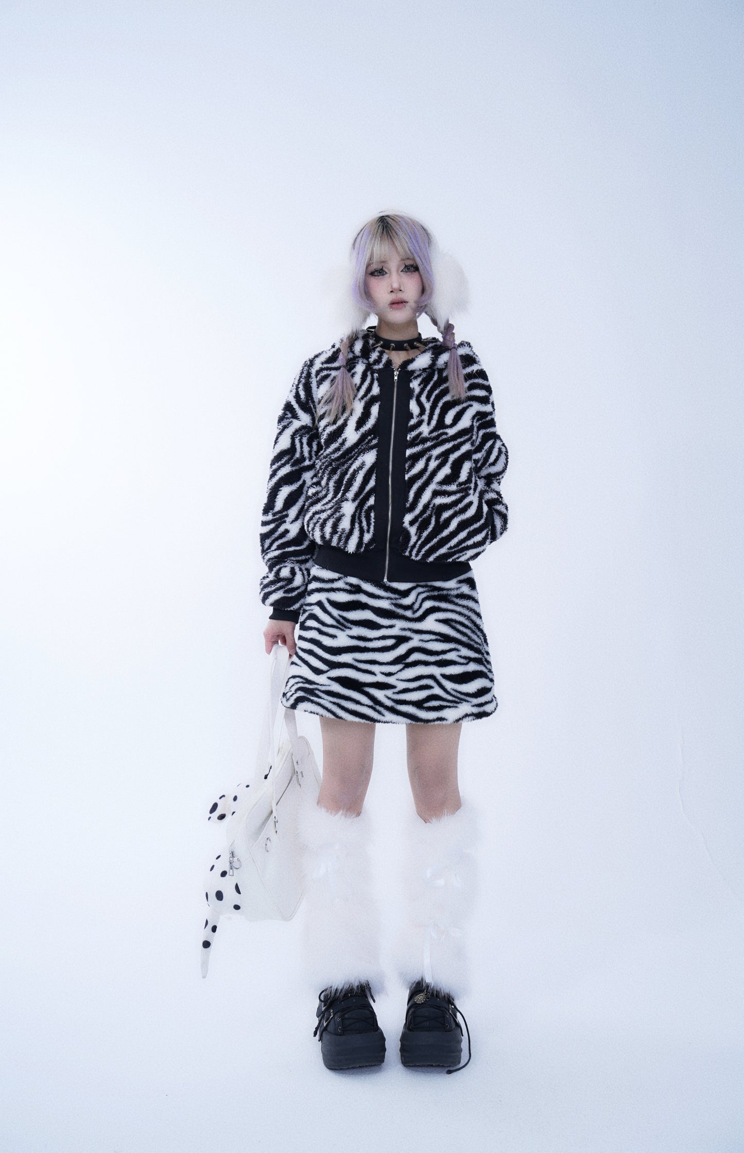 White Bow-Knot Faux Fur Leg Warmers